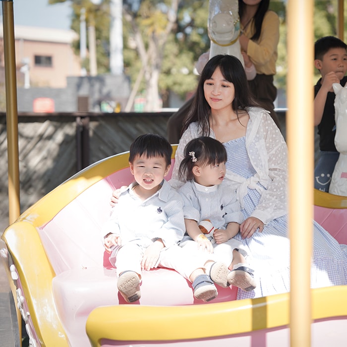 嘉義新悦花園酒店/堪比遊樂場的親子飯店,旋轉木馬,賽車場,小火車,沙坑,一天實在不夠玩