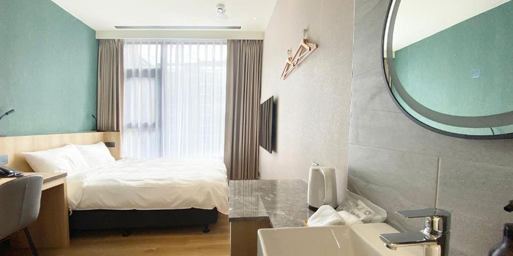 1568033499-4025347580