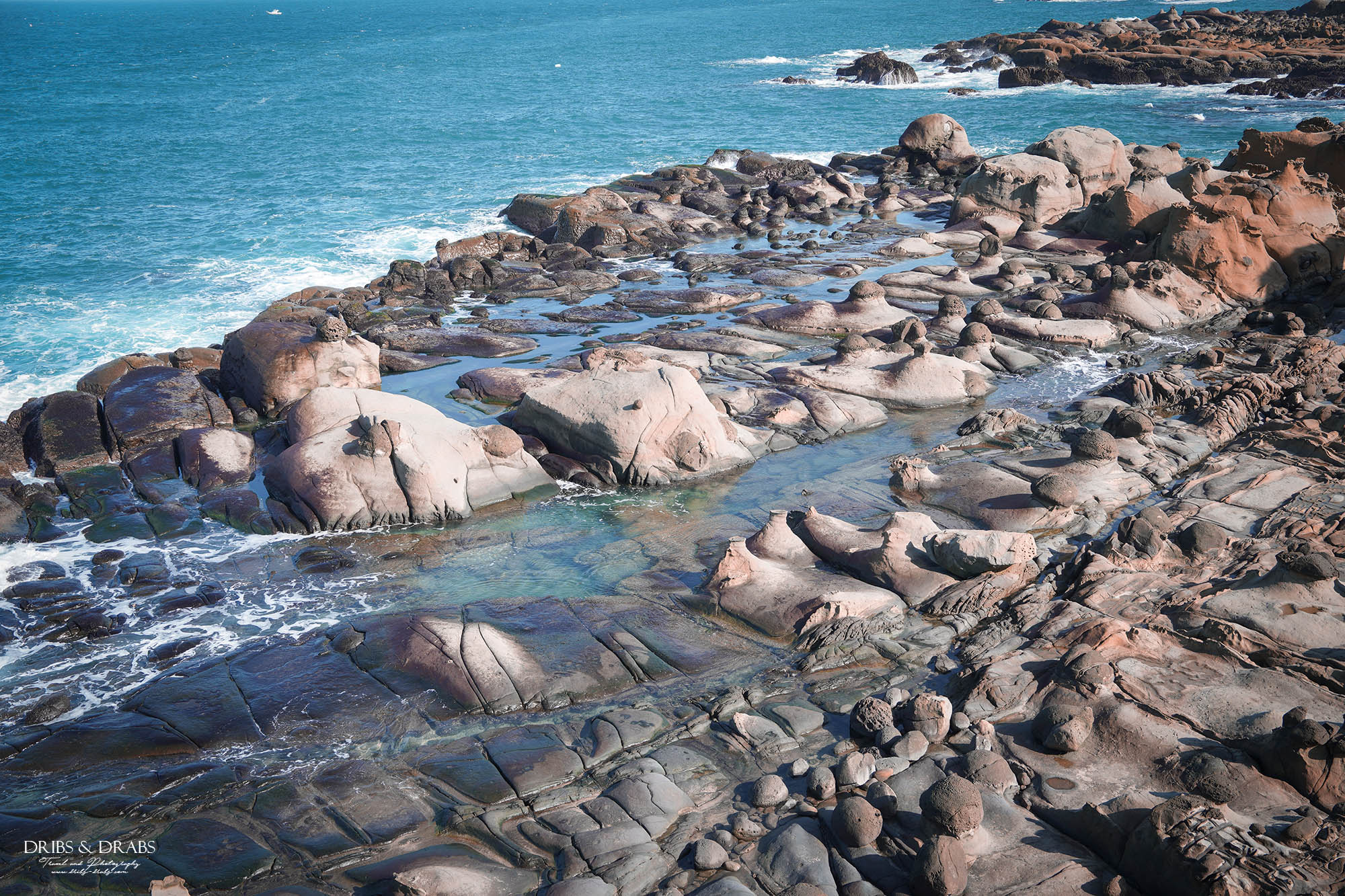 基隆看海景點推薦|和平島地質公園,鬼斧神工海蝕地形與絕美海景 - 第31張圖 基隆看海景點推薦|和平島地質公園,鬼斧神工海蝕地形與絕美海景