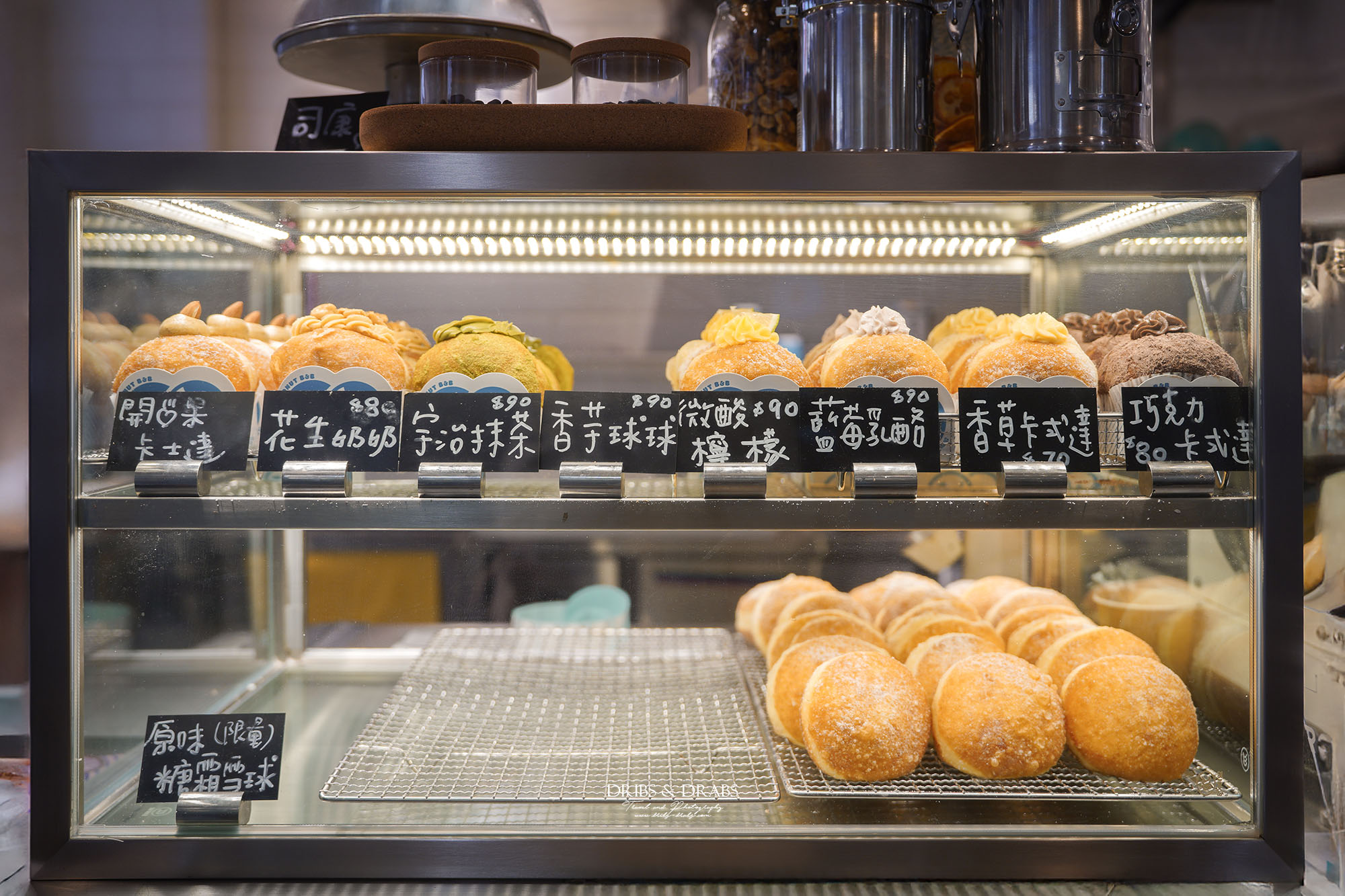 新竹市城隍廟「拿滋咬咬 Donut B&B」超可愛甜甜圈專賣店，新竹市人氣早午餐與咖啡廳推薦