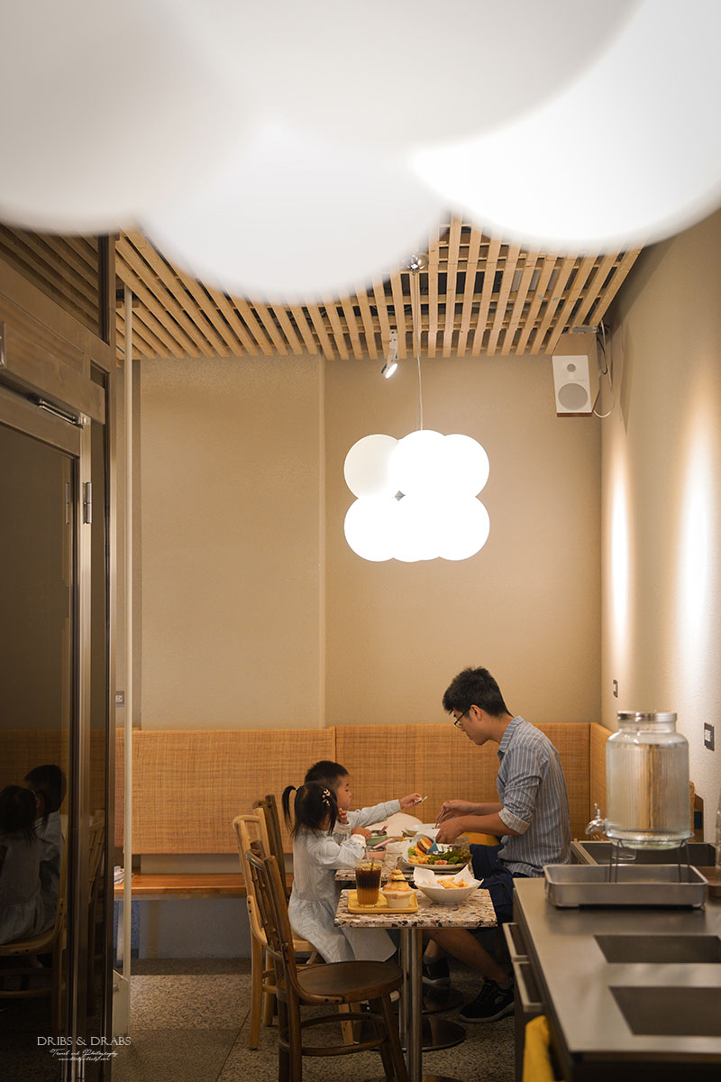 新竹市城隍廟「拿滋咬咬 Donut B&B」超可愛甜甜圈專賣店，新竹市人氣早午餐與咖啡廳推薦