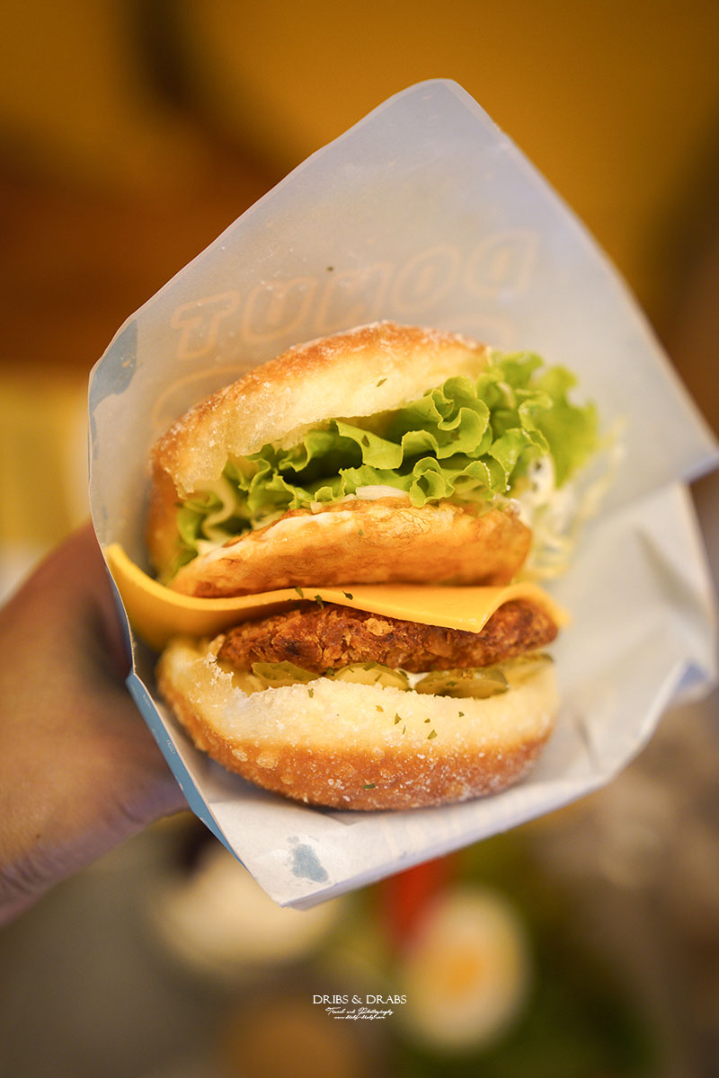 新竹市城隍廟「拿滋咬咬 Donut B&B」超可愛甜甜圈專賣店，新竹市人氣早午餐與咖啡廳推薦